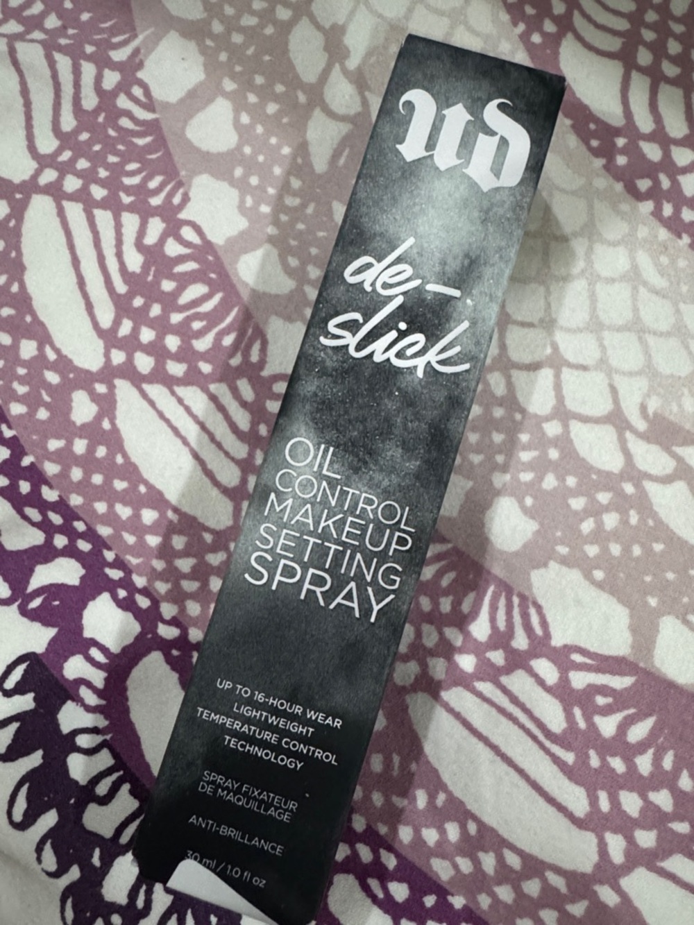 Urban Decay de-slick Oil Control Makeup Setting Spray - Black